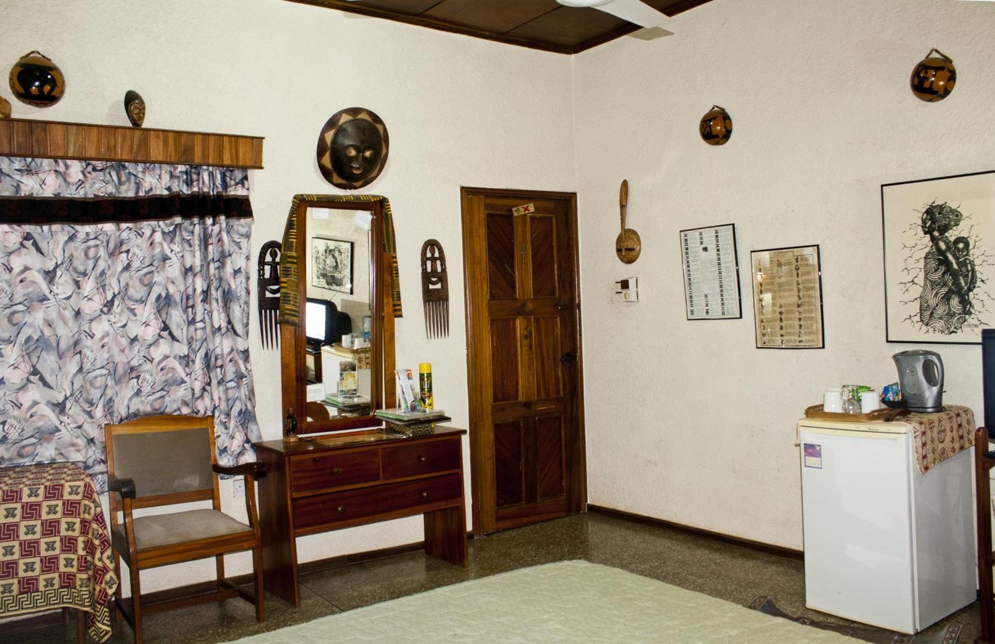 Four Villages Inn Kumasi Exterior foto